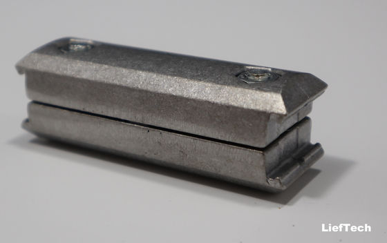28 Series Aluminium Pipe Connectors Fittings Silver High Durability